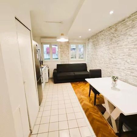 Mini-Studio Avec Kitchenette Ou Chambre Confort Avec Frigo Et Tv - Parking En Option Sur Resa ! 沙维尔 外观 照片