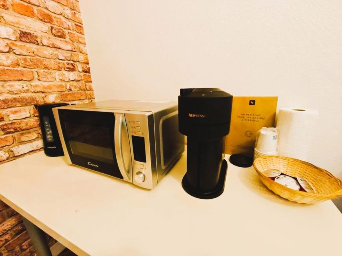 Mini-Studio Avec Kitchenette Ou Chambre Confort Avec Frigo Et Tv - Parking En Option Sur Resa ! 沙维尔 外观 照片